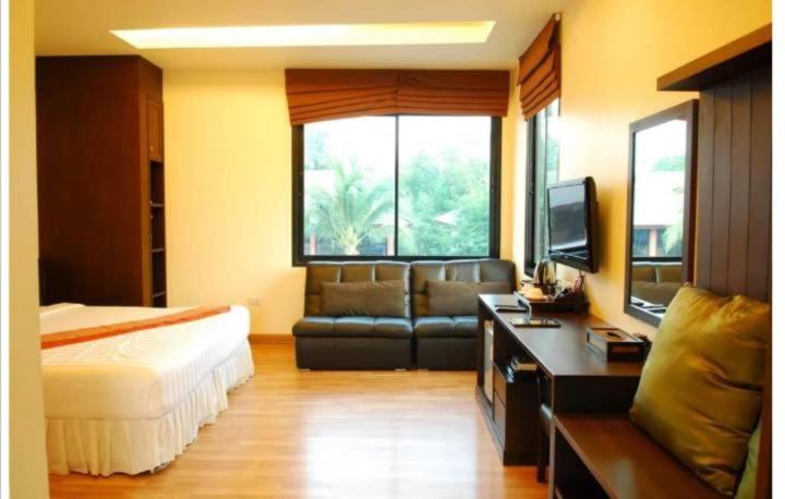 Monsane River Kwai Resort Kanchanaburi Exterior photo